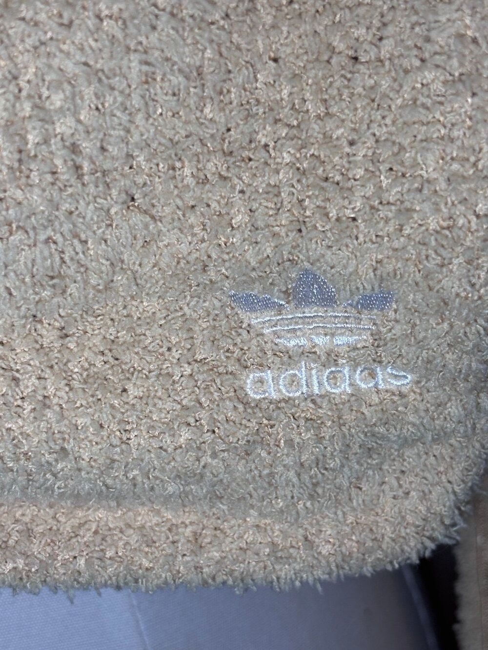 Adidas Originals Relaxed Risqué Fluffy Knit Ruched Crop Top - light yellow - Picture 3 of 8